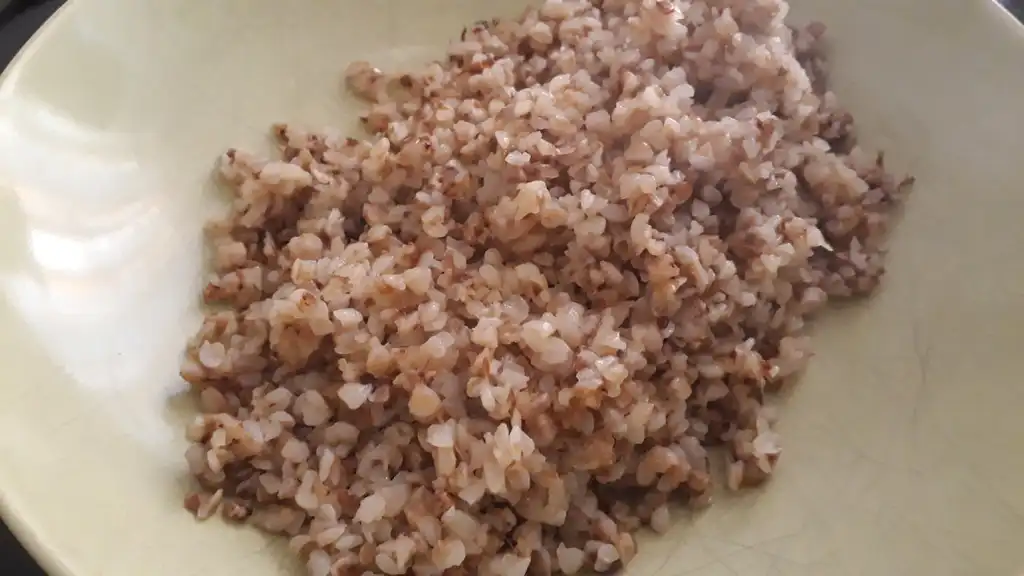 Photo of Fagopyrum esculentum - Fagopyrum esculentum-Cooked:Helen Penjam